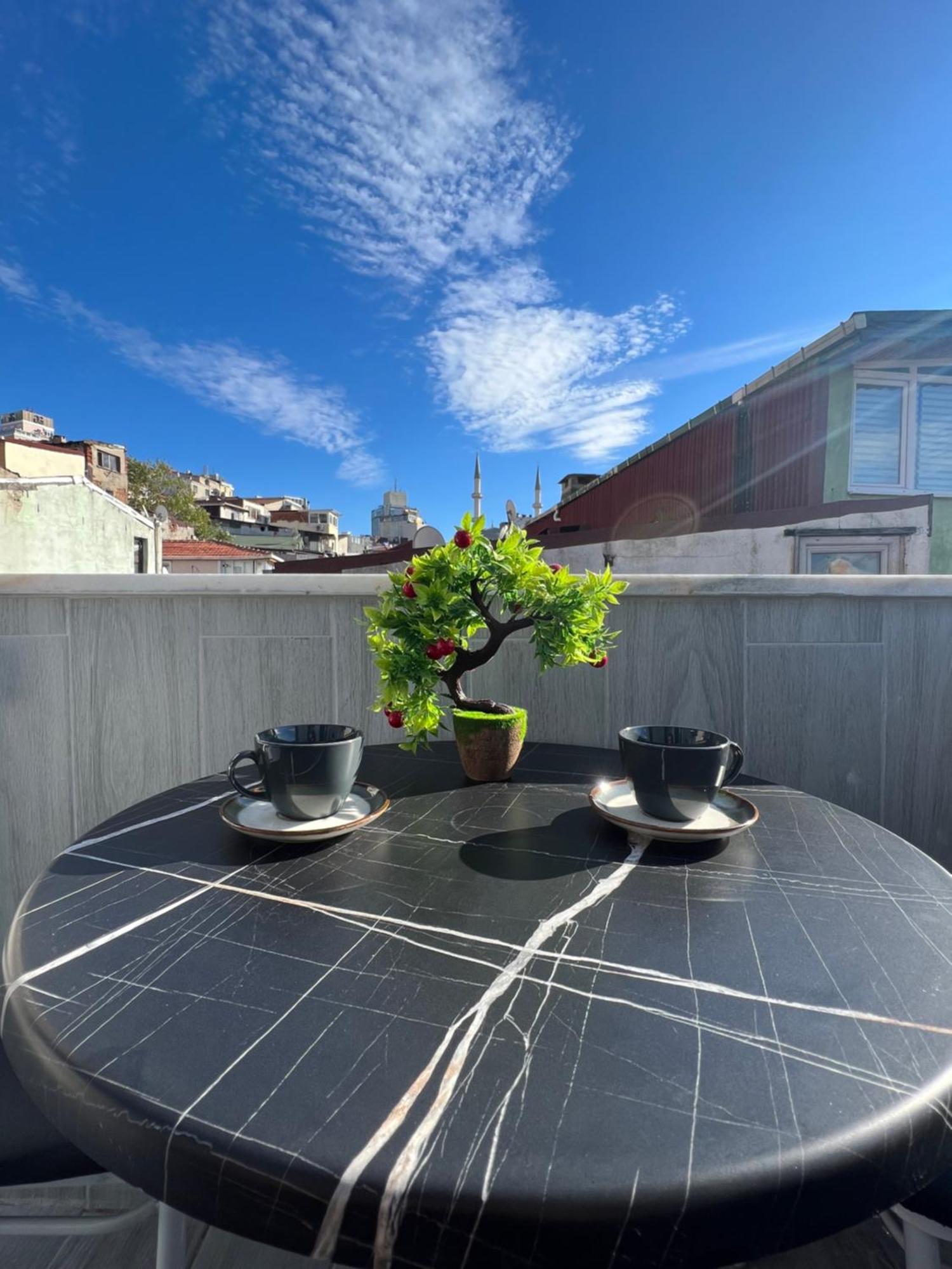 Taksim Larissa Residence Istanbul Exterior photo